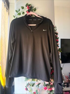 Nike Black Women's Quarter-Zip Pullover